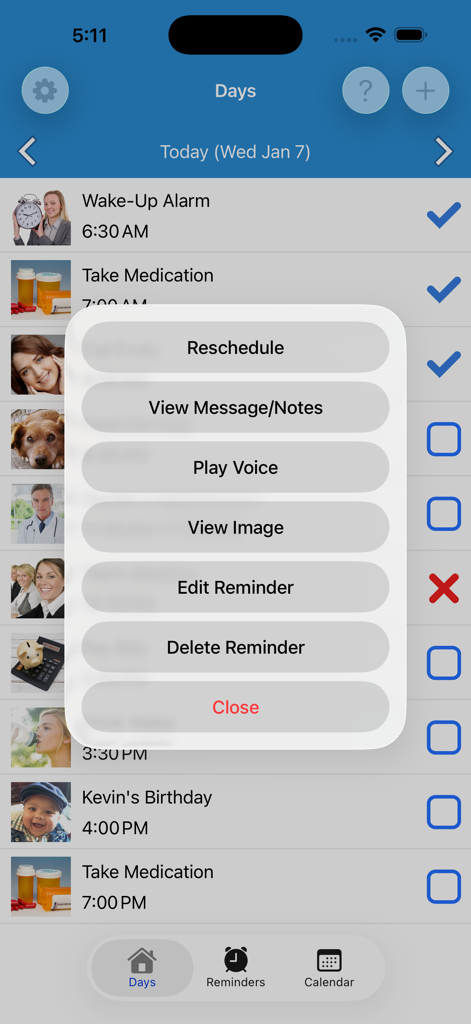 Reminder, Reminders with Voice - Lista de lembretes diários com um menu de opções para reprodução de voz e edição.