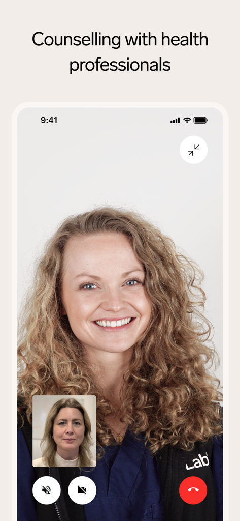 OneLab - Una interfaz de videollamada dentro de la aplicación OneLab que muestra una consulta entre un profesional de la salud y un paciente.