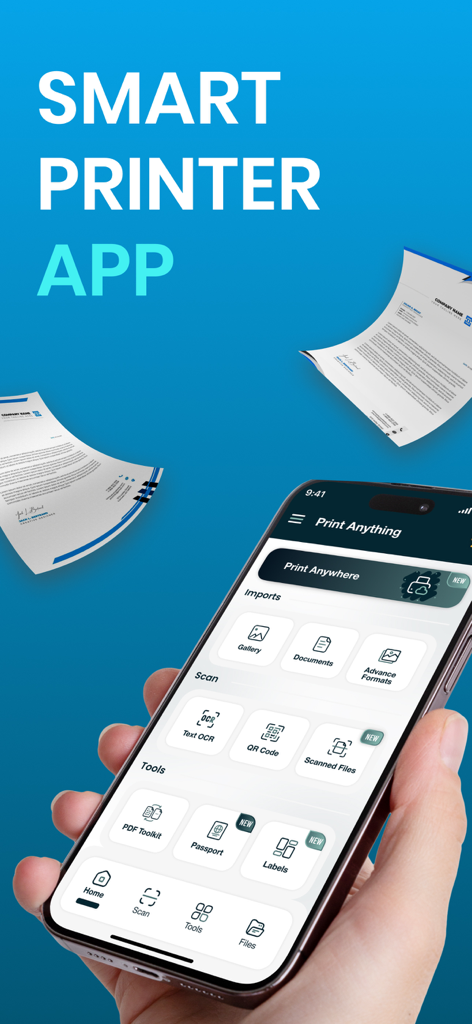 Print: Smart Wireless Printer - Une main tenant un iPhone affichant l'interface de l'application Smart Wireless Printer avec des options d'impression et de numérisation de documents.