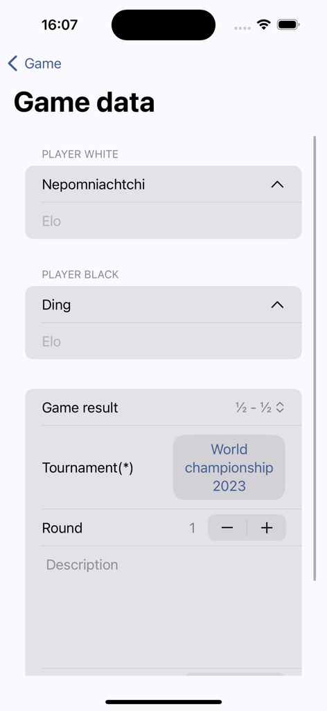 플레이어 이름, 토너먼트 정보 및 결과와 같은 체스 게임 세부 정보 입력을 위한 모바일 앱 인터페이스