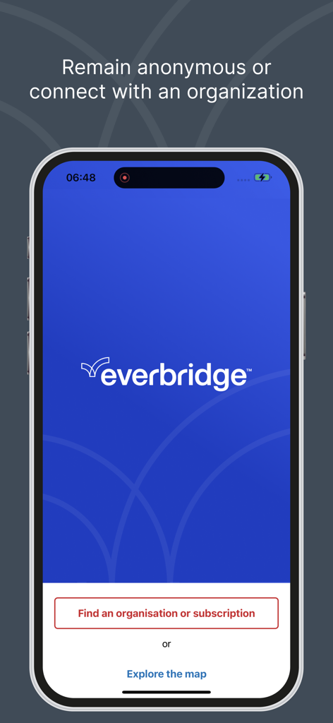 Everbridge - Tela de lançamento do aplicativo Everbridge com o logotipo da empresa e opções para encontrar uma organização ou explorar o mapa.
