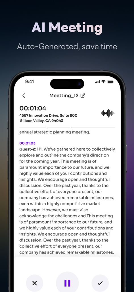Hyper - AI Assistant - Interfaz de Hyper AI Assistant que muestra transcripción automática de reuniones en un teléfono móvil.