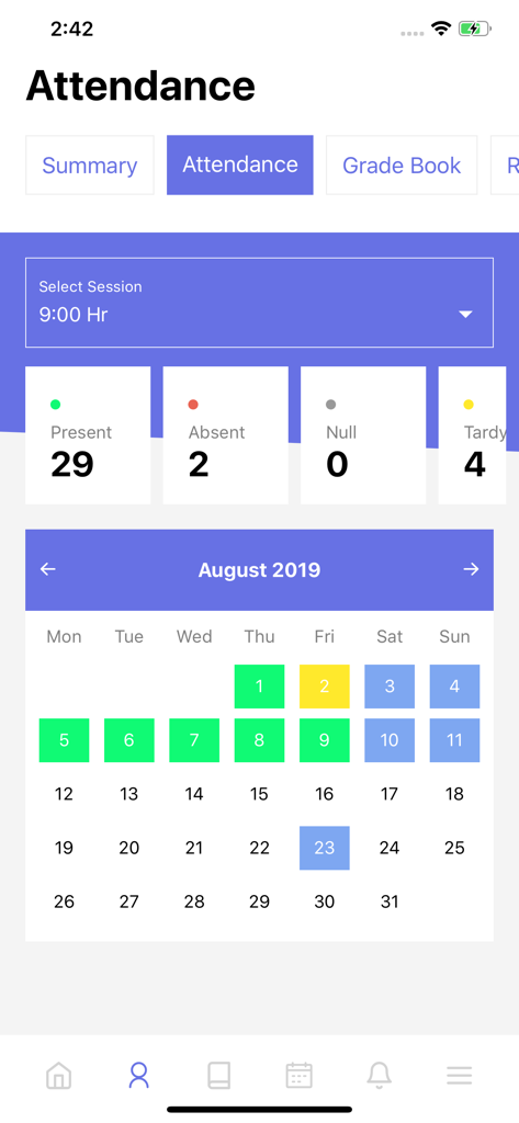 Screenshot della schermata presenze dell'app Classe365 che mostra un calendario mensile con stato delle presenze codificato a colori e statistiche riassuntive