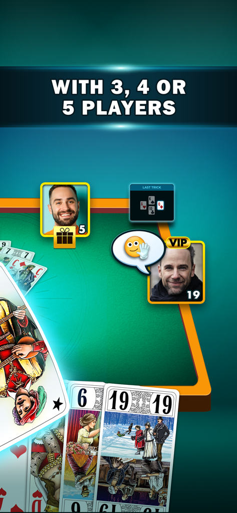 Interfaz del juego de cartas multijugador en línea VIP Tarot mostrando el modo multijugador con avatares y emojis de chat