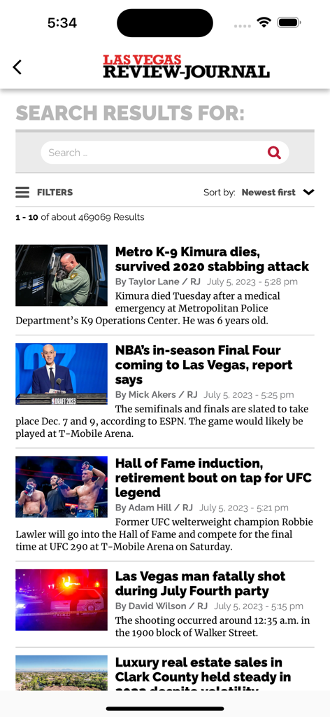 Interfaz de resultados de búsqueda de la aplicación Las Vegas Review-Journal que muestra noticias locales y titulares deportivos.
