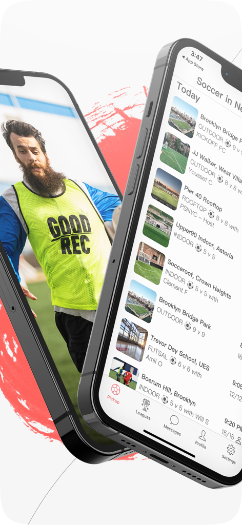GoodRec - GoodRecアプリのインターフェースに、地元のサッカードロップインゲームとブランドのビブを着たプレイヤーが表示されている