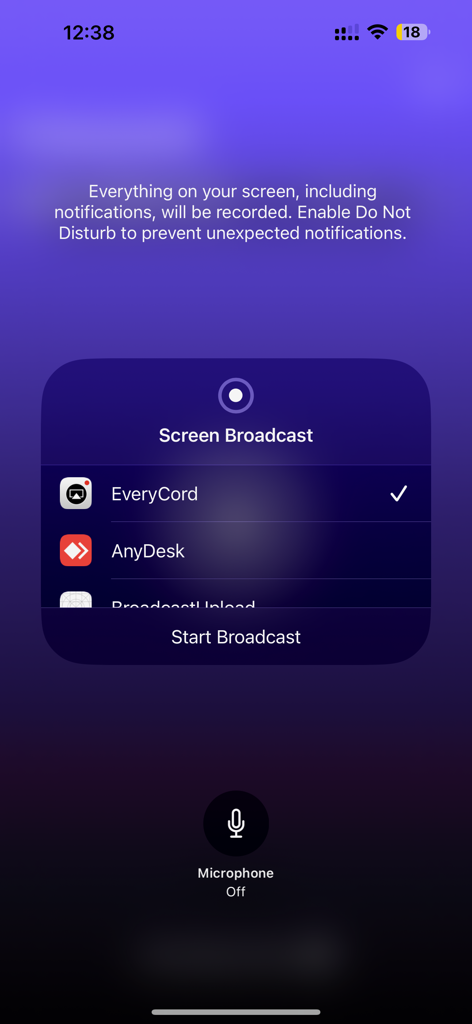 EveryCord app screen recording broadcast interface on iOS with start button and microphone toggle