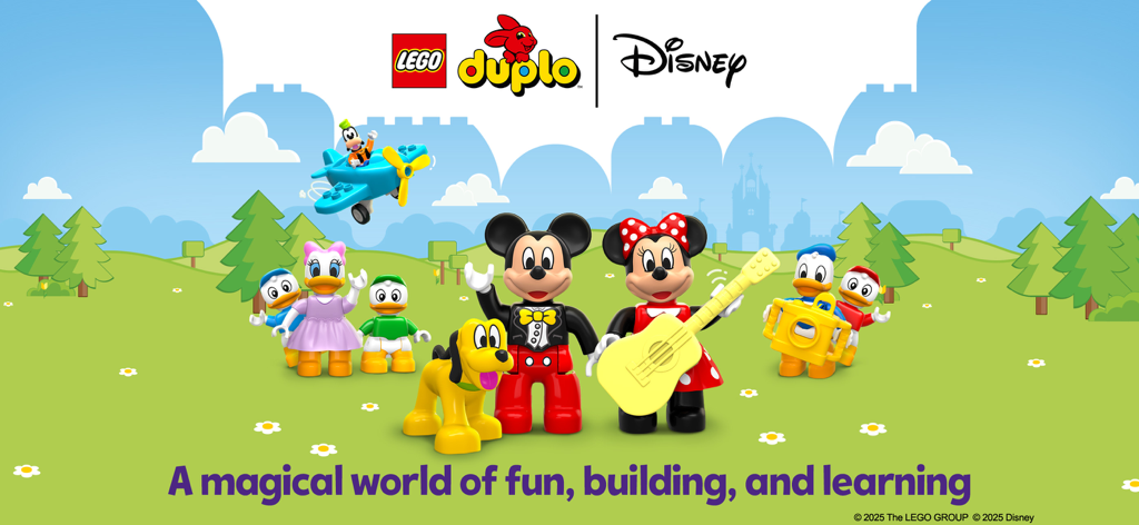 LEGO® DUPLO® Disney - Mickey Mouse y amigos como figuras de LEGO DUPLO en un colorido entorno exterior con el texto Un mundo mágico de diversión, construcción y aprendizaje