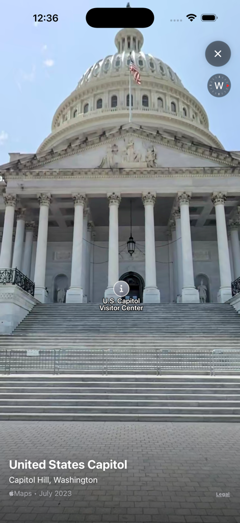 Una vista panorámica de Explorar del edificio del Capitolio de los Estados Unidos dentro de la interfaz de la aplicación Here I Am Now.
