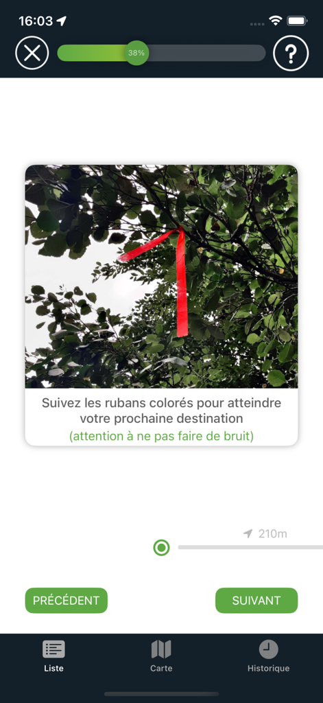 Legendr - History in pocket - Legendr app treasure hunt step showing a red ribbon on a tree as a navigation marker