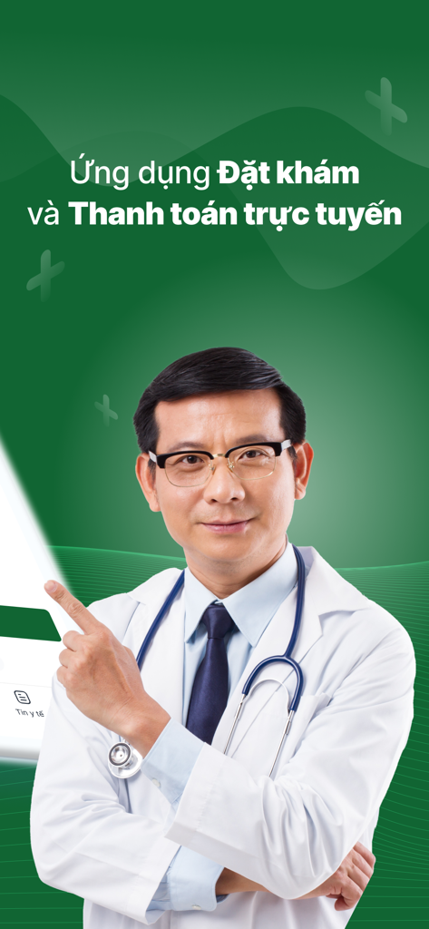 BV Lê Văn Thịnh - A male doctor pointing to the online booking and payment features of the BV Le Van Thinh app