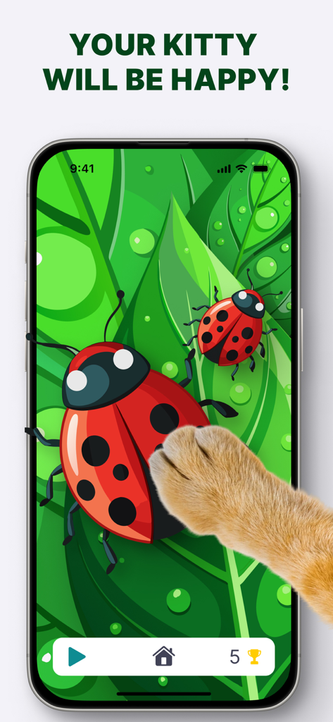 Une patte de chat interagissant avec un jeu de coccinelle sur l'écran d'un smartphone