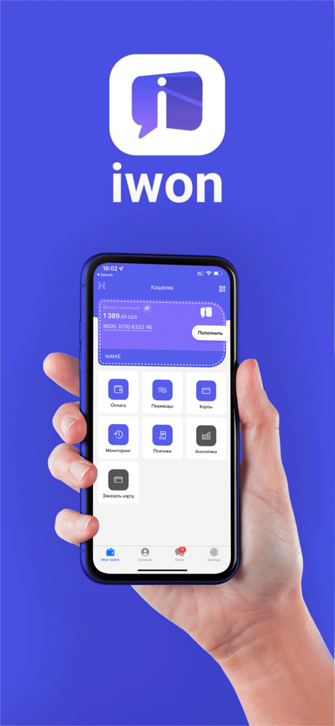 Eine Hand hält ein Smartphone mit der iWon-App-Oberfläche, die Funktionen der digitalen Geldbörse wie Zahlungen und Überweisungen zeigt