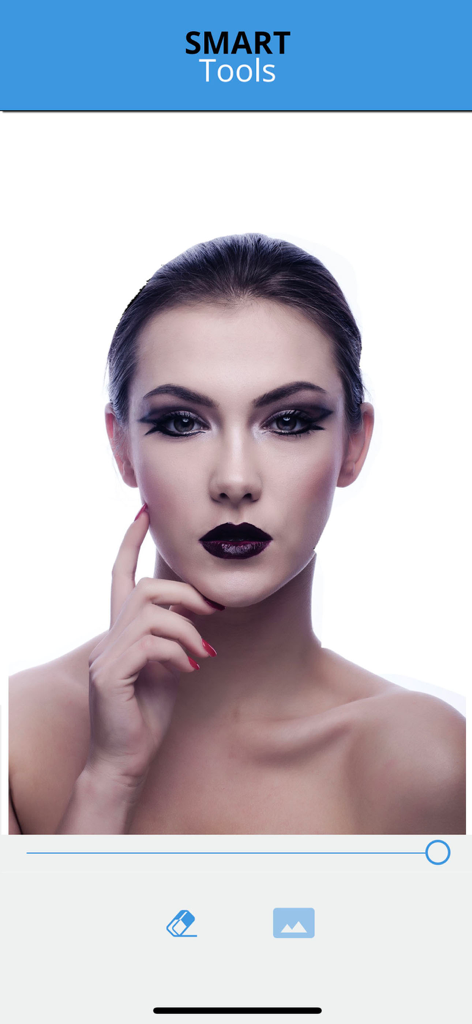 Interfaz de la aplicación Photo Studio que muestra herramientas de retoque inteligente en una foto de retrato.