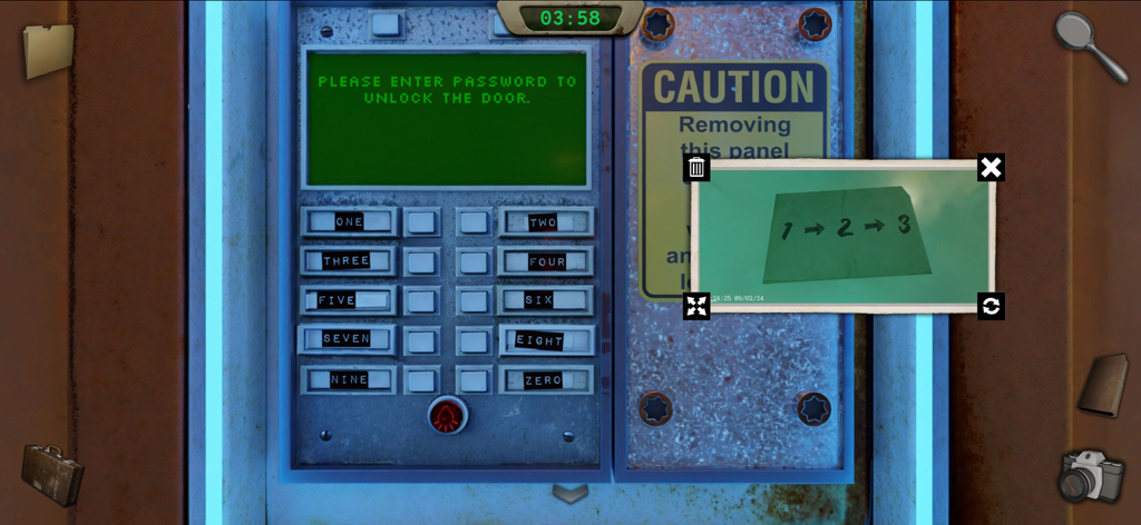 Uma visão em primeira pessoa de um quebra-cabeça de teclado no jogo Recursão com uma pista flutuante da Câmera Glitch.