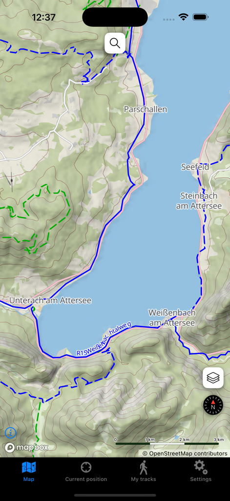 Carte topographique du lac Attersee en Autriche montrant les sentiers de randonnée et l'altitude du terrain