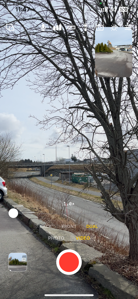 Camera – Dual Photo - Interface of the Camera Dual Photo app showing simultaneous front and back camera video recording