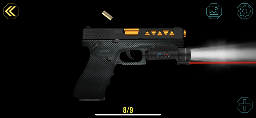 Uma pistola personalizada de fibra de carbono e ouro disparando com uma luz tática e feixe de laser no aplicativo Gun Builder Custom Guns