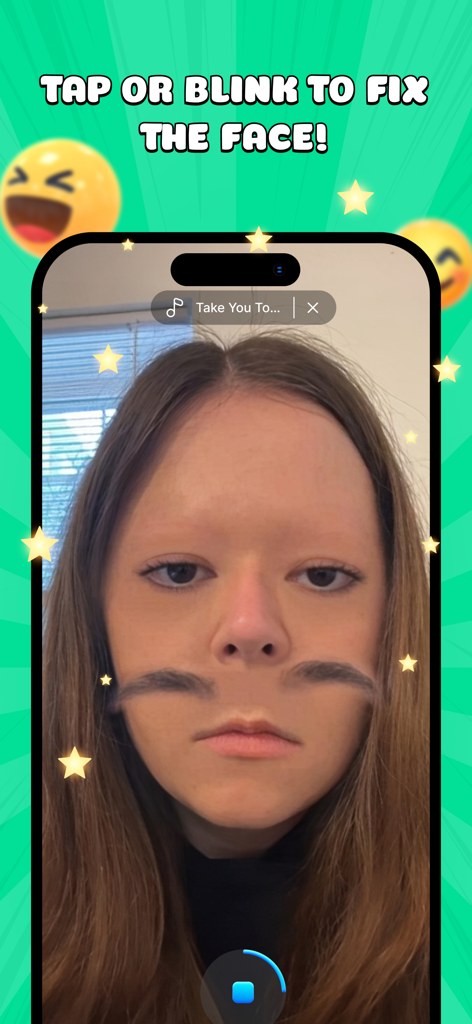 Funny Face Mashup Challenge - Una pantalla de smartphone que muestra un filtro divertido de mezcla de caras con cejas movidas sobre la boca de una niña