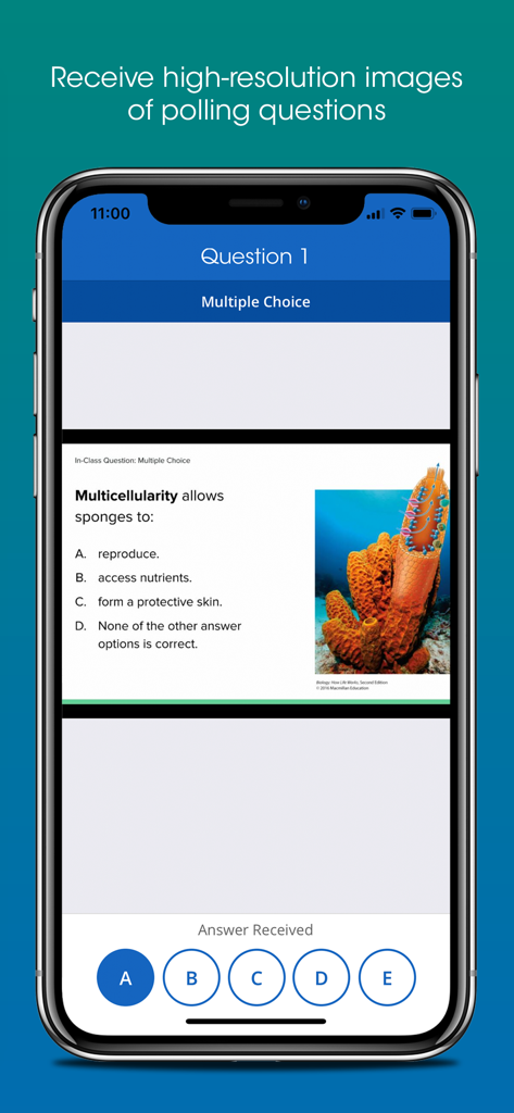 La aplicación iClicker Student muestra una pregunta de encuesta de opción múltiple de biología con una imagen de alta resolución de una esponja