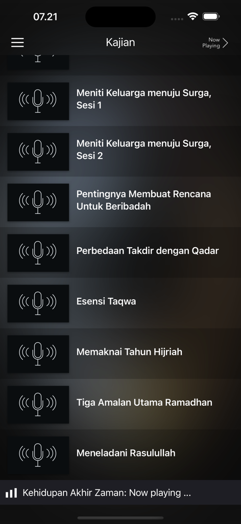 Kajian Ust. Adi Hidayat - A list of Islamic lecture titles in the Kajian Ust Adi Hidayat mobile app interface
