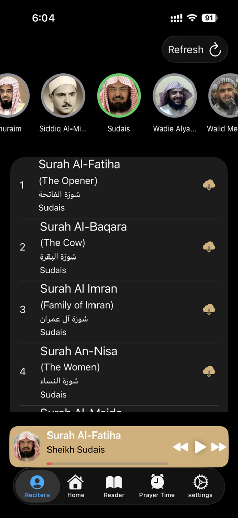 Menü für Koranrezitationen mit einer Liste von Suren und Steuerelementen für den Audio-Player