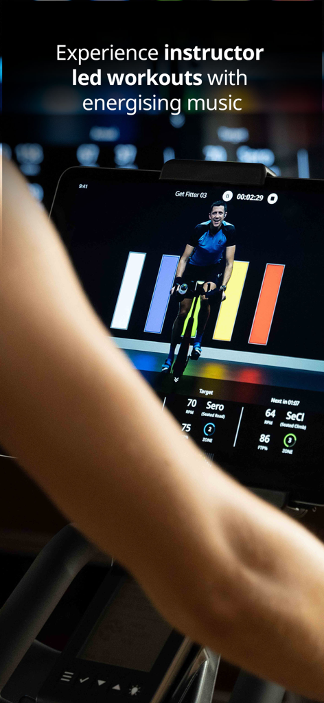 ICG Training - Entrenamiento de ciclismo indoor dirigido por un instructor en la aplicación ICG Training con métricas codificadas por colores