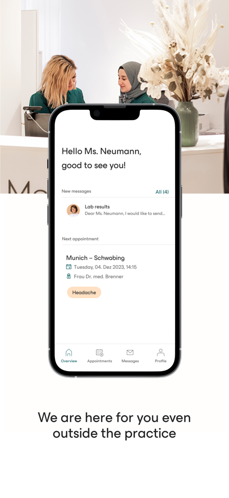 Avi Medical - Ein Smartphone, das das Dashboard der Avi Medical App mit Termindetails und medizinischen Nachrichten anzeigt