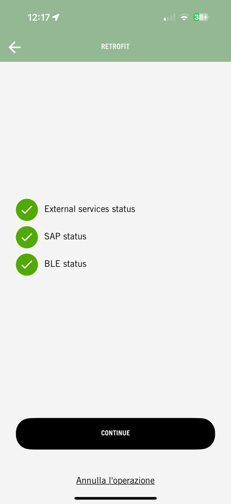 Interfaz de La Marzocco App Tech que muestra una lista de verificación de estado para una operación de retrofit de máquina