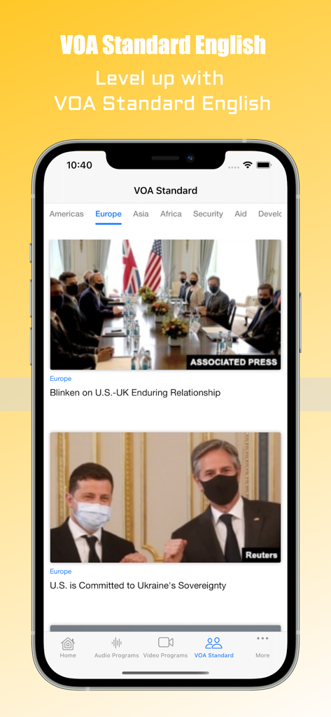 VOA English Learning - L'application VOA English Learning montrant des articles d'actualité mondiale en anglais standard