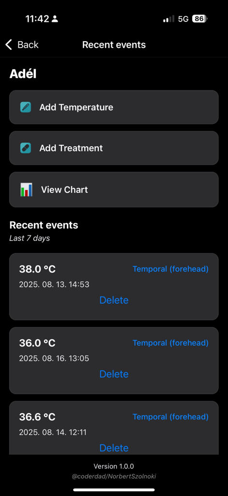 Fever-Tracker - Screenshot der Fever Tracker App, die eine Liste der letzten Temperaturmessungen und Gesundheitsereignisprotokolle eines Kindes im Dunkelmodus anzeigt.