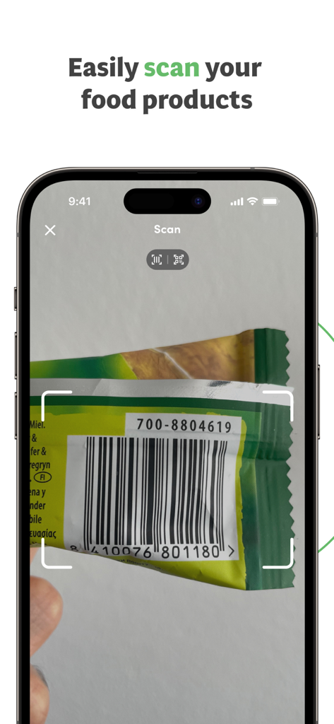 Calories and nutrition tracker - Teléfono inteligente escaneando el código de barras de un producto alimenticio con la aplicación de seguimiento de nutrición Virtuagym Food