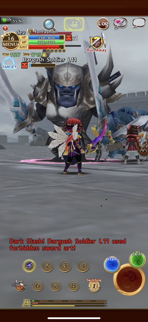 Character fighting a giant armored boss in the 3D MMORPG Elemental Knights R