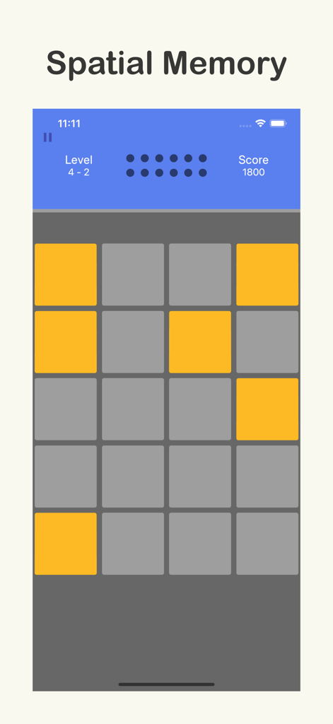 Brain Sharp: Memory & Math - Una pantalla de juego de entrenamiento de memoria espacial en la aplicación Brain Sharp con una cuadrícula de fichas grises y amarillas