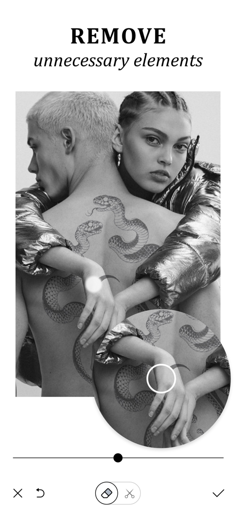 Tattoo AI・Ink Design Generator - Una pantalla móvil que muestra la herramienta de borrado eliminando partes superpuestas de un diseño de tatuaje de serpiente en una foto para un efecto realista