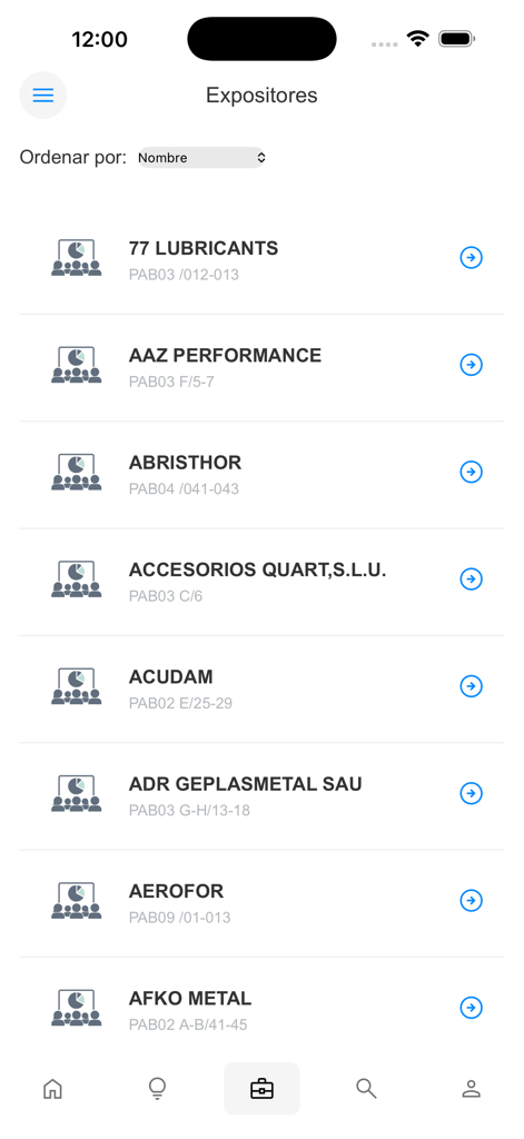 Uma lista de expositores no aplicativo FIMA Agricola mostrando nomes de empresas e locais de estandes
