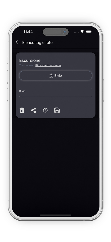 georesq - Screenshot of the GeoResQ app interface showing a saved trail junction tag during a mountain excursion