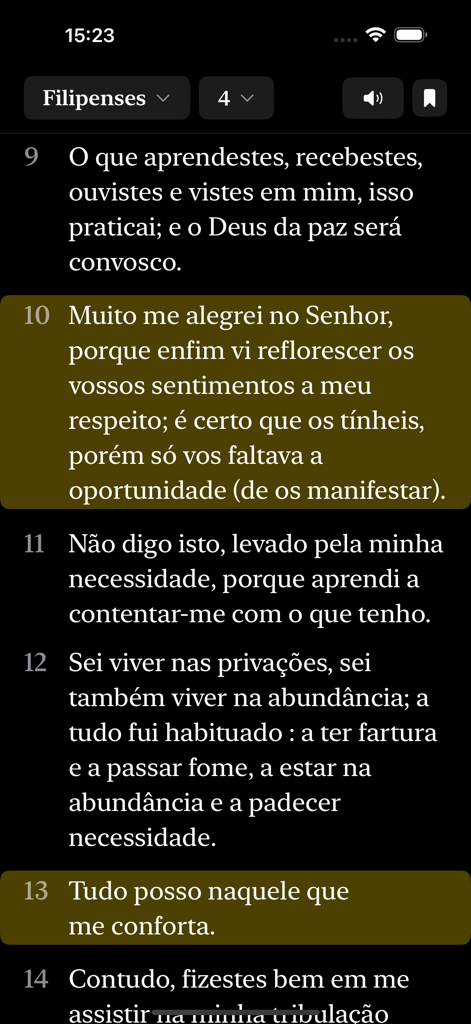 Bíblia Católica (Matos Soares) - Interfaz de lectura de la Biblia Católica Matos Soares con versículos destacados en modo oscuro en el iPhone.