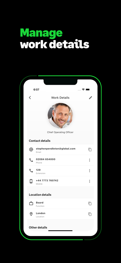 Sage People - Sage People Mobile App-Oberfläche mit einem Arbeitsprofil mit Kontakt- und Standortdaten.