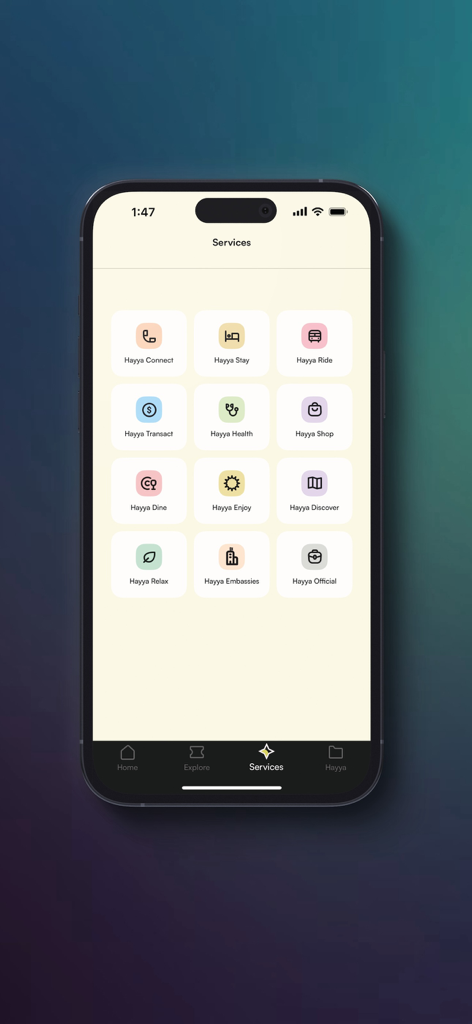 Hayya to Qatar - Tableau de bord de l'application Hayya au Qatar affichant une grille d'icônes de services, y compris Hayya Stay, Hayya Ride et Hayya Dine