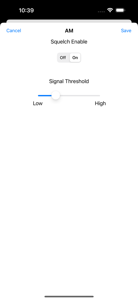 AM radio settings screen in the SDR Receiver app showing squelch toggle and signal threshold slider control.