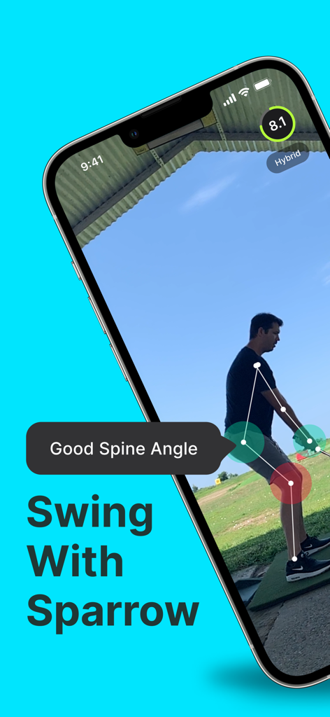 Sparrow - Golf - Smartphone mostrando análisis de swing de golf con IA, retroalimentación del ángulo de la columna y puntuación del swing.