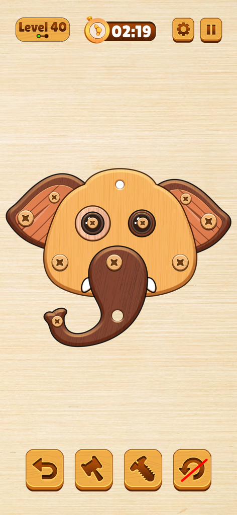 Wood Nuts & Bolt: Screw Puzzle - Un rompecabezas de cabeza de elefante de madera en un nivel de juego móvil de pasadores de tornillo.