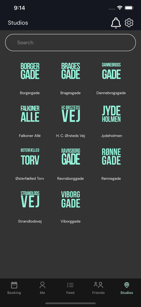 jo:ga - Pantalla de estudios de la aplicación móvil Jo ga que muestra una cuadrícula de ubicaciones de estudios de yoga disponibles en Dinamarca