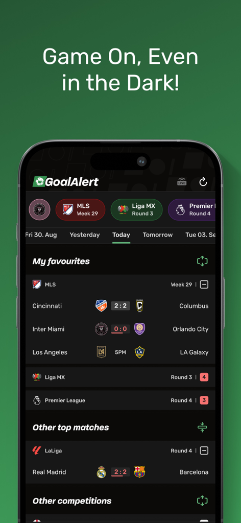 TorAlarm Live Scores - TorAlarm Mobile App zeigt Live-Fußballergebnisse und Spielpläne im Dark Mode