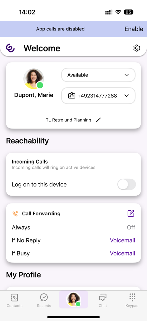 Swyx Mobile Benutzerprofilbildschirm mit geschäftlichem Präsenzstatus und Anrufweiterleitungseinstellungen.