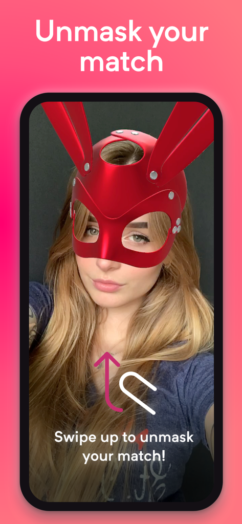 PeekUp: The Casual Dating App - Una mujer usando una máscara de RA de conejo rojo en la interfaz de la app de citas PeekUp con una instrucción de deslizar hacia arriba para descubrir al match.