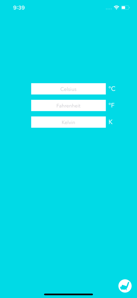 Temperature Converter - Temperature Converterアプリのミニマルなユーザーインターフェース。明るいシアン色の背景に、摂氏、華氏、ケルビンの入力フィールドを表示。