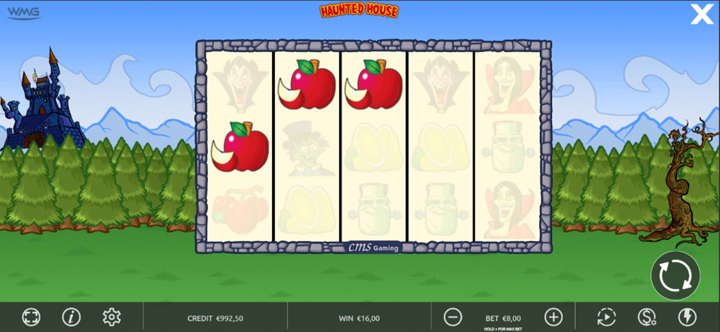 Haunted House - A screenshot of the Haunted House slot machine game featuring spooky cartoon symbols