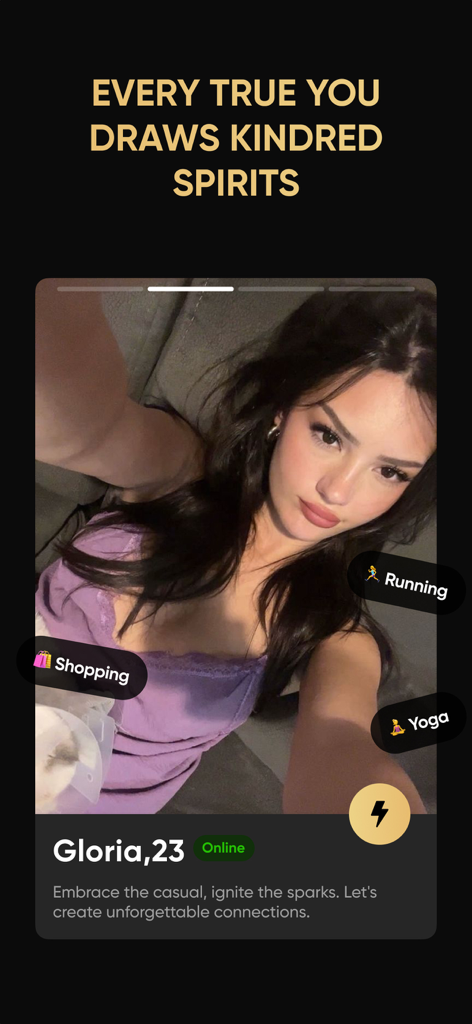 Whisper Link 앱의 글로리아(23세 여성) 사용자 프로필, '진정한 당신은 비슷한 영혼을 끌어당깁니다'라는 제목 아래 달리기, 요가, 쇼핑 태그 표시
